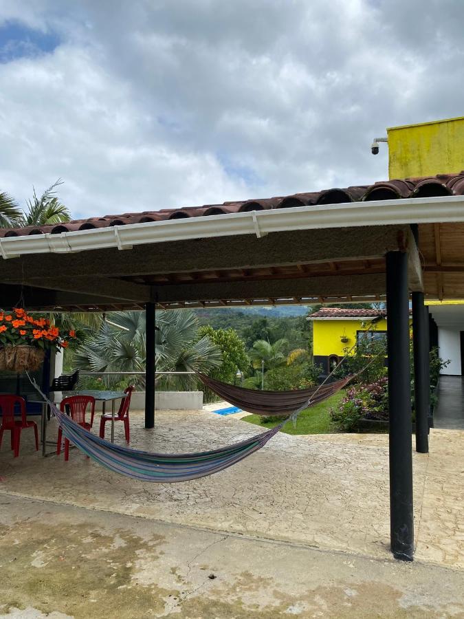 ホテル Alojamiento Campestre. San Carlos, Antioquia. エクステリア 写真